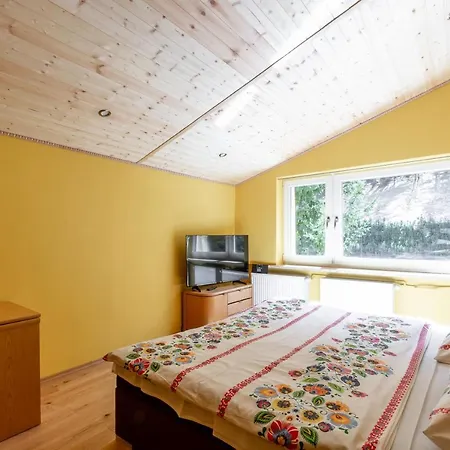 Topaz 4*