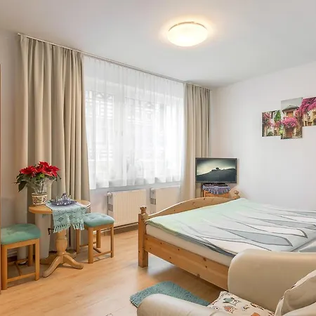 Topaz 4*